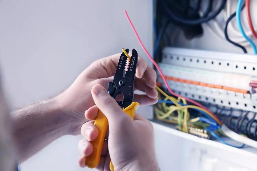 image presents electrician Sydney and Full Electrical Service